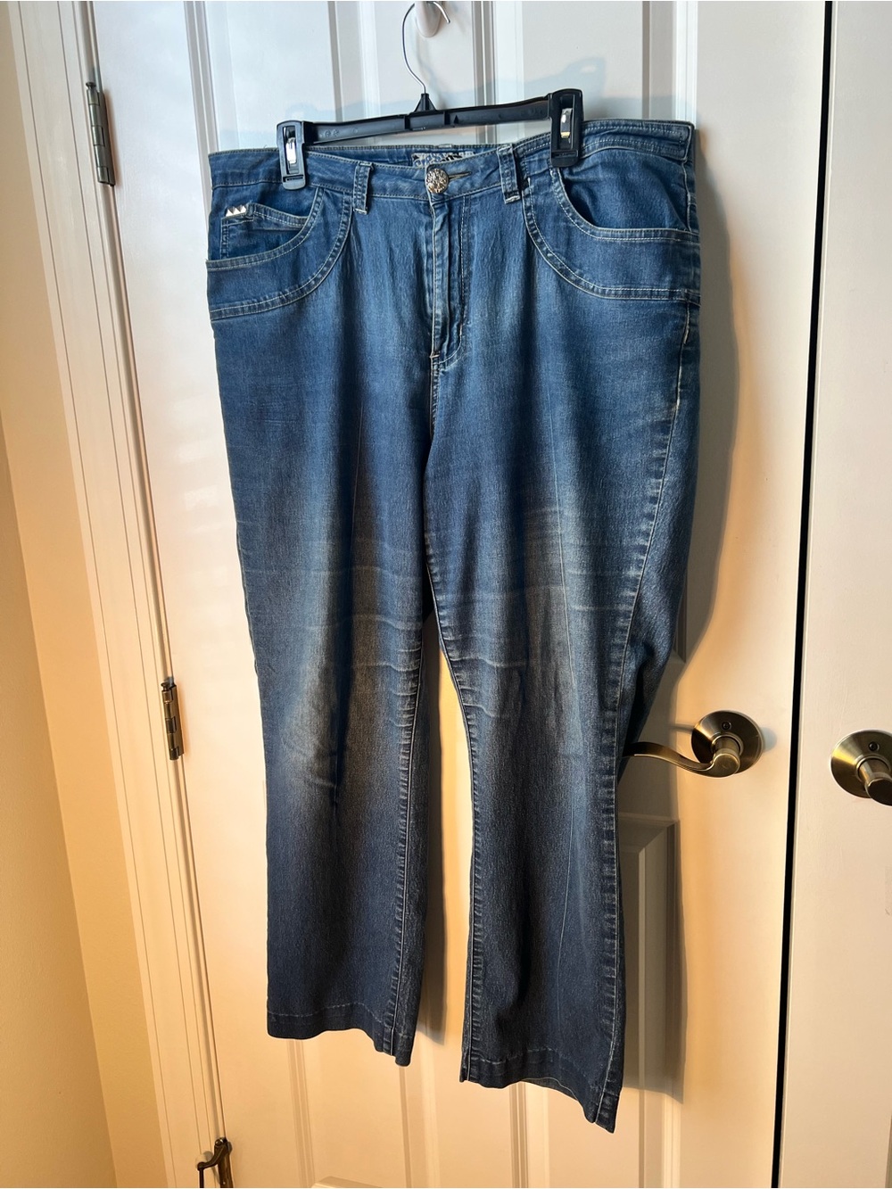 Women’s Classic Blue Denim Jeans - Relaxed Fit Crest Jeans